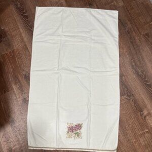 Aussino Embroidered Floral Bath Towel Ivory Set‎ Of Two